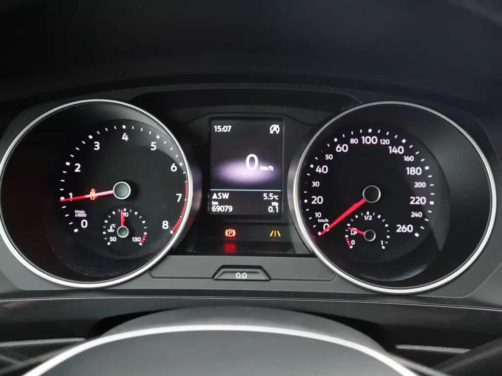 Volkswagen Tiguan 1.5 16V TSI Join LED Navi ACC PDC AHK 12/2018-photo-23