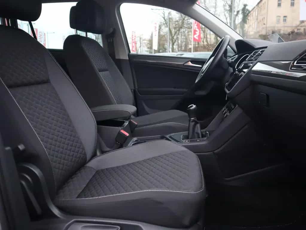 Volkswagen Tiguan 1.5 16V TSI Join LED Navi ACC PDC AHK 12/2018-photo-31