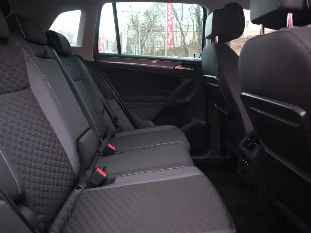 Volkswagen Tiguan 1.5 16V TSI Join LED Navi ACC PDC AHK 12/2018-photo-32