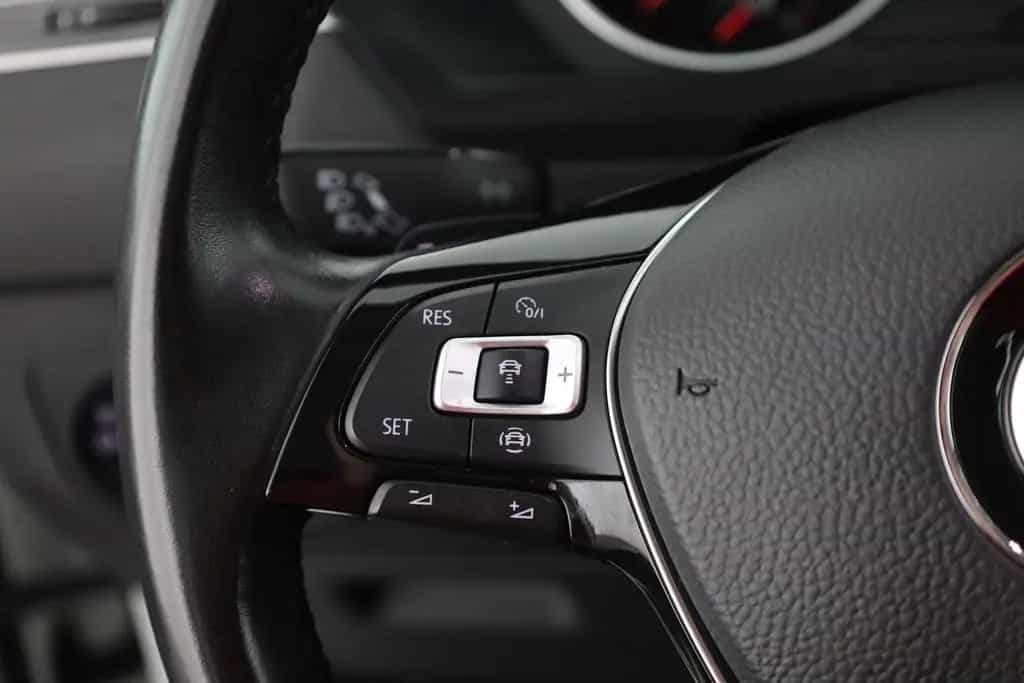 Volkswagen Tiguan 1.5 TSI DSG Highline LED Navi ACC USB 11/2019-photo-14