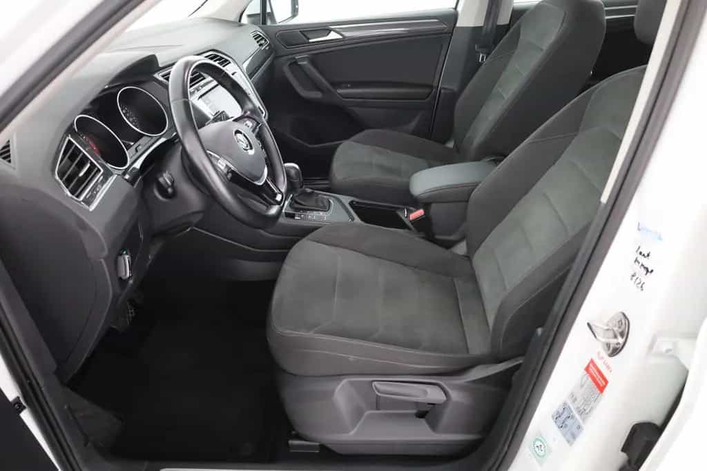 Volkswagen Tiguan 1.5 TSI DSG Highline LED Navi ACC USB 11/2019-photo-21