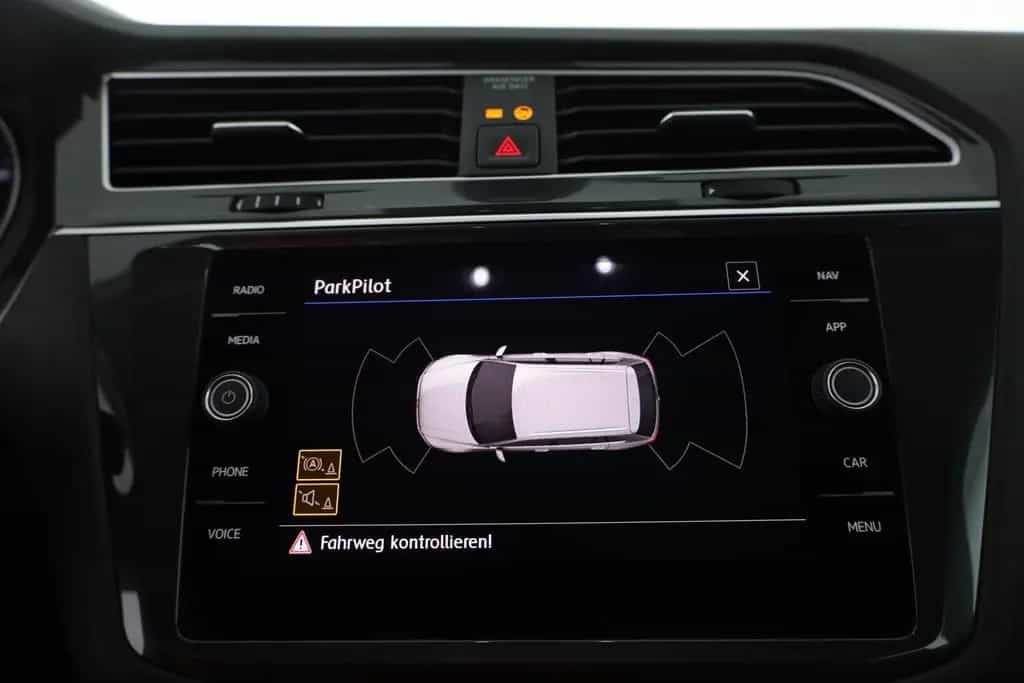 Volkswagen Tiguan 1.5 TSI DSG Highline LED Navi ACC USB 11/2019-photo-25
