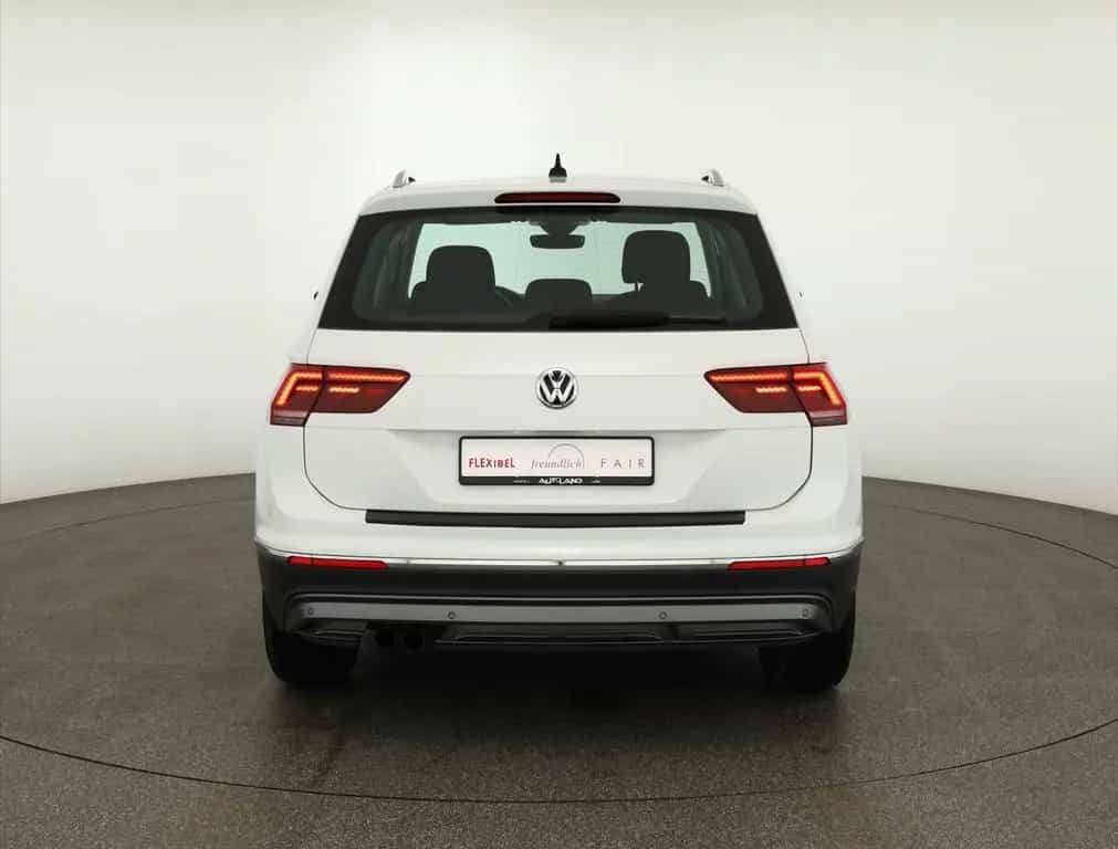 Volkswagen Tiguan 1.5 TSI DSG Highline LED Navi ACC USB 11/2019-photo-3