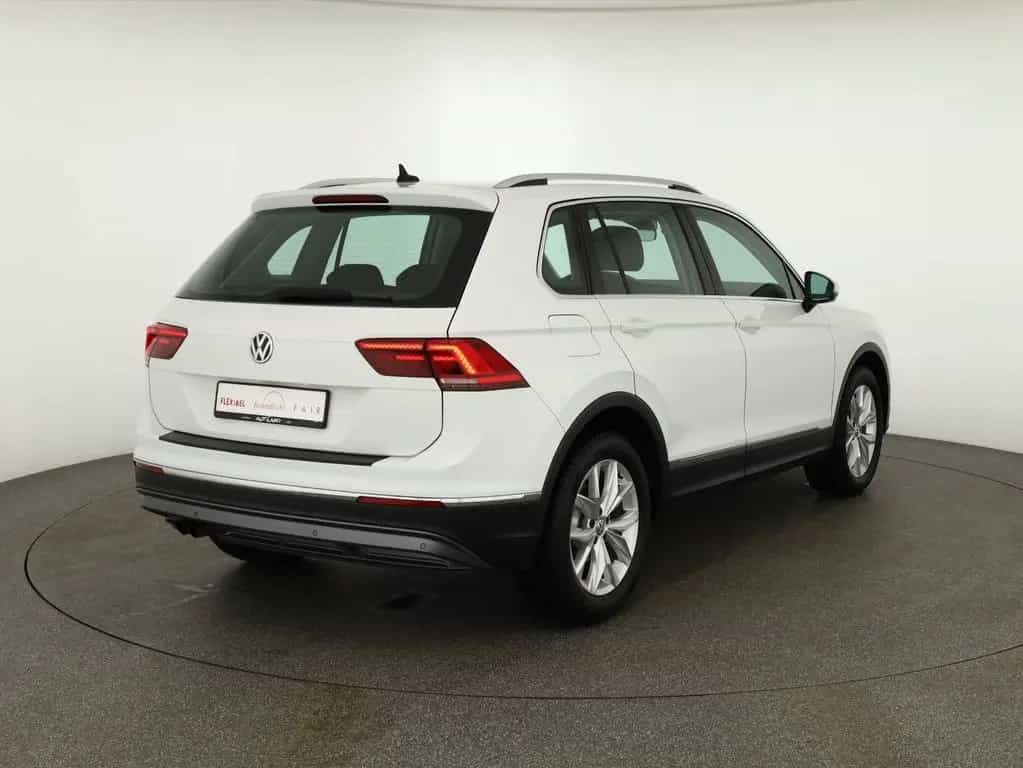 Volkswagen Tiguan 1.5 TSI DSG Highline LED Navi ACC USB 11/2019-photo-4