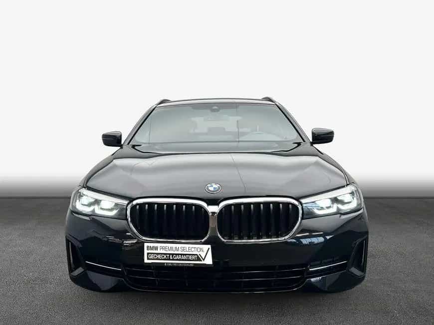 BMW 5 Series 520d Touring Aut. 11/2022-photo-3