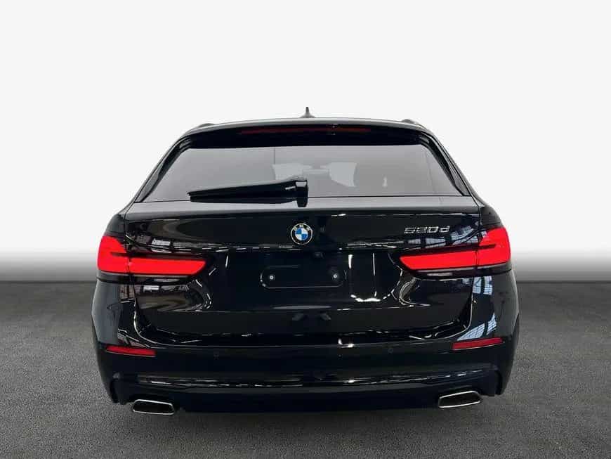 BMW 5 Series 520d Touring Aut. 11/2022-photo-5
