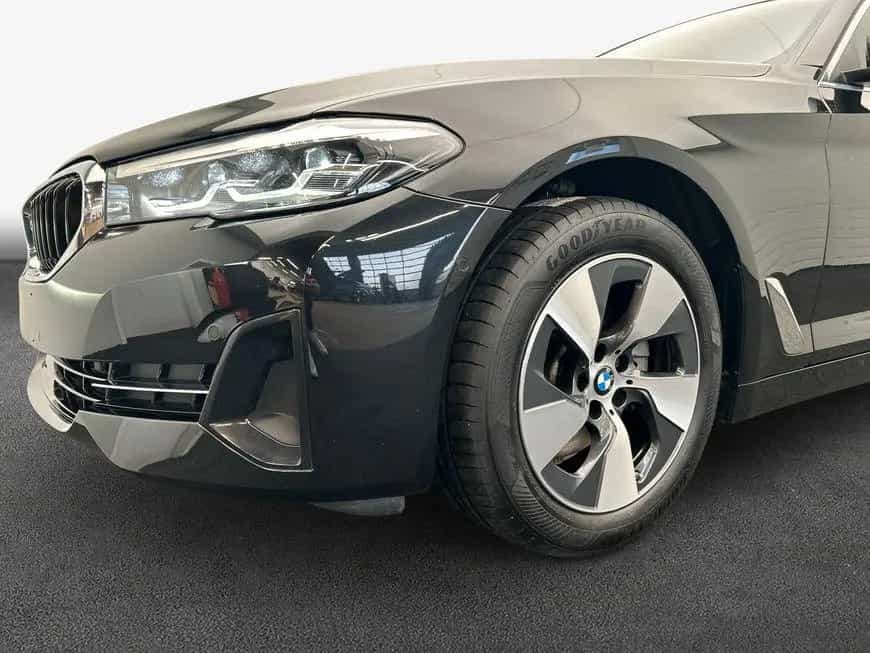 BMW 5 Series 520d Touring Aut. 11/2022-photo-6