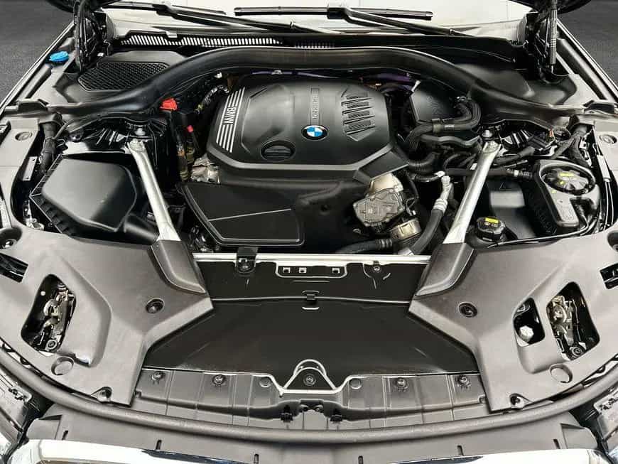 BMW 5 Series 520d Touring Aut. 11/2022-photo-8