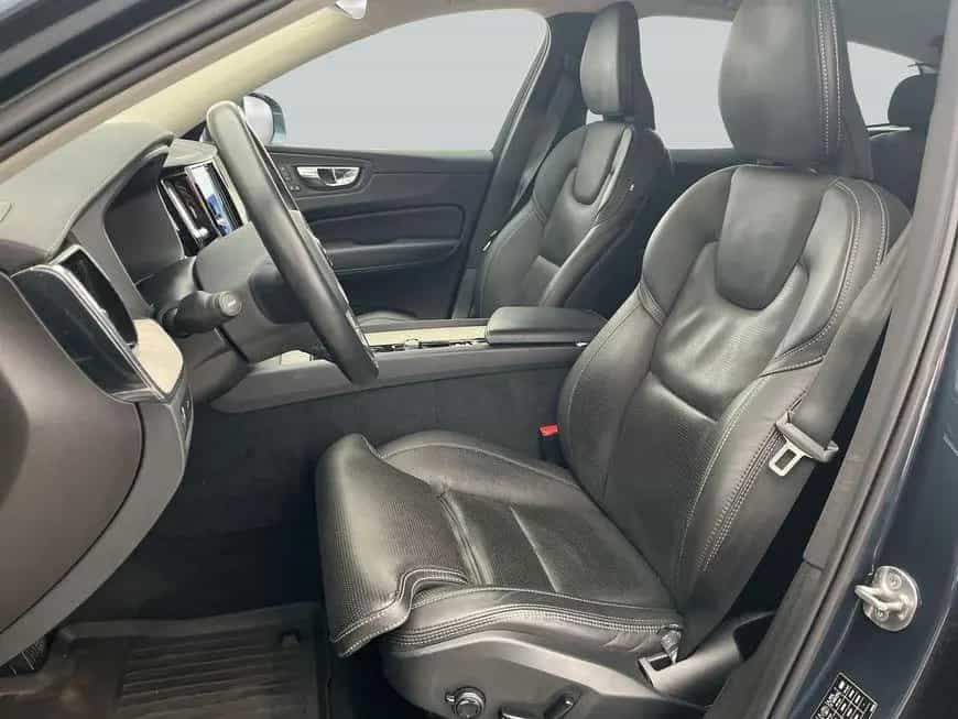 Volvo XC60 B5 D AWD Geartronic Inscription 12/2021-photo-9