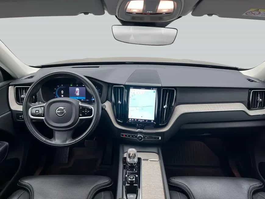 Volvo XC60 B5 D AWD Geartronic Inscription 12/2021-photo-12