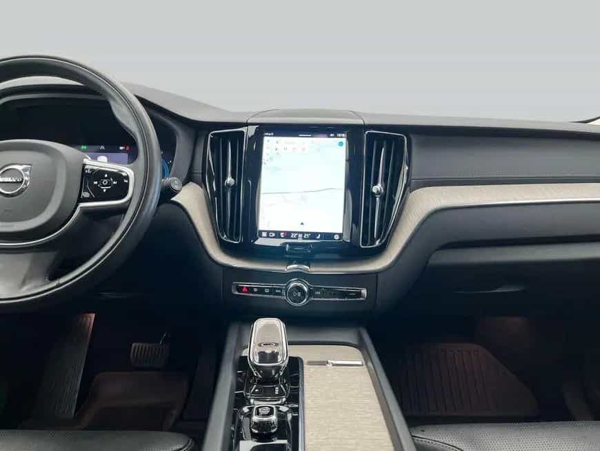 Volvo XC60 B5 D AWD Geartronic Inscription 12/2021-photo-13