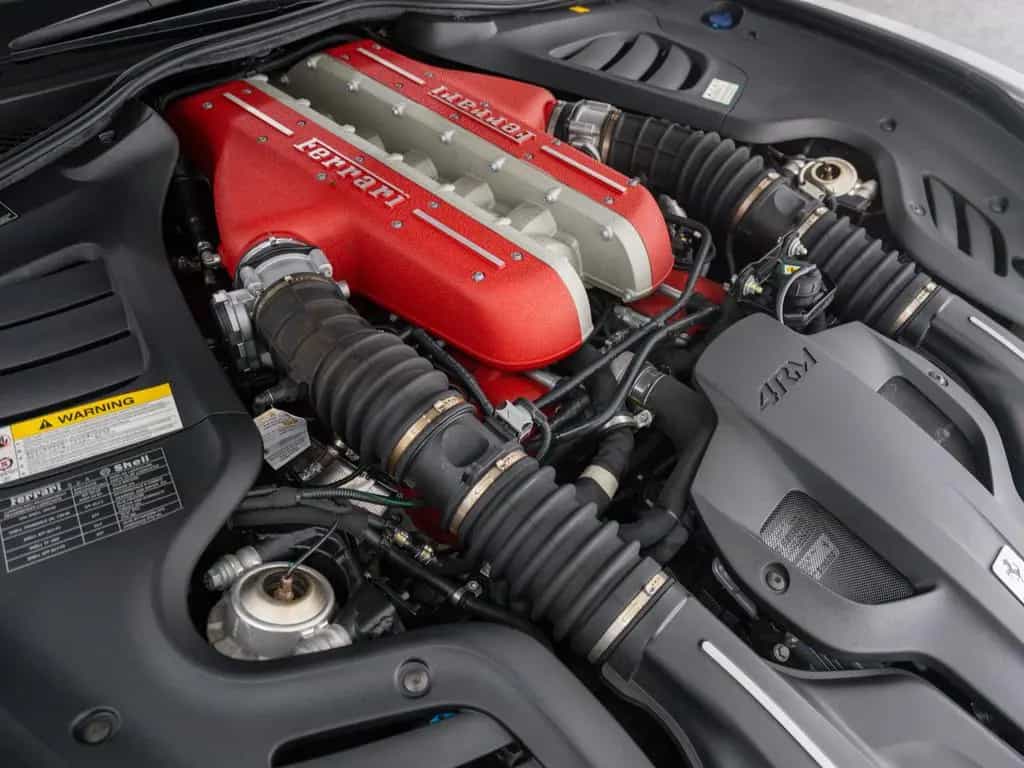 Ferrari GTC4Lusso 04/2019-photo-9