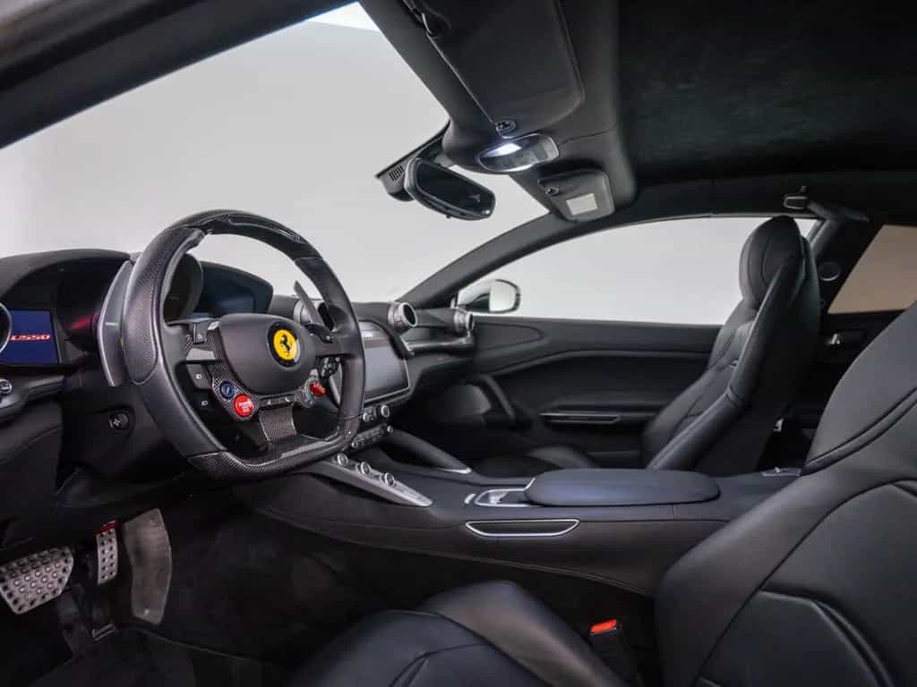 Ferrari GTC4Lusso 04/2019-photo-10