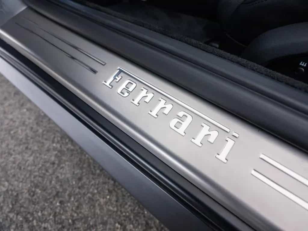 Ferrari GTC4Lusso 04/2019-photo-20