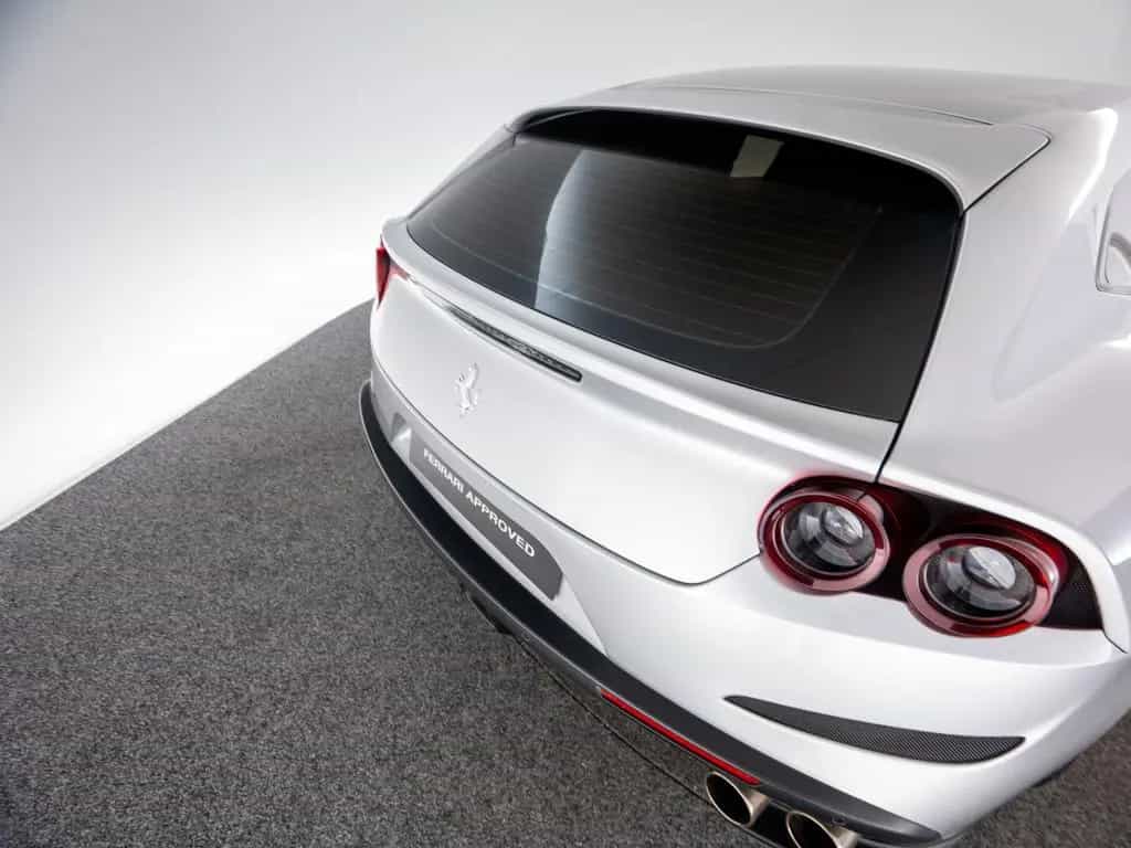 Ferrari GTC4Lusso 04/2019-photo-22