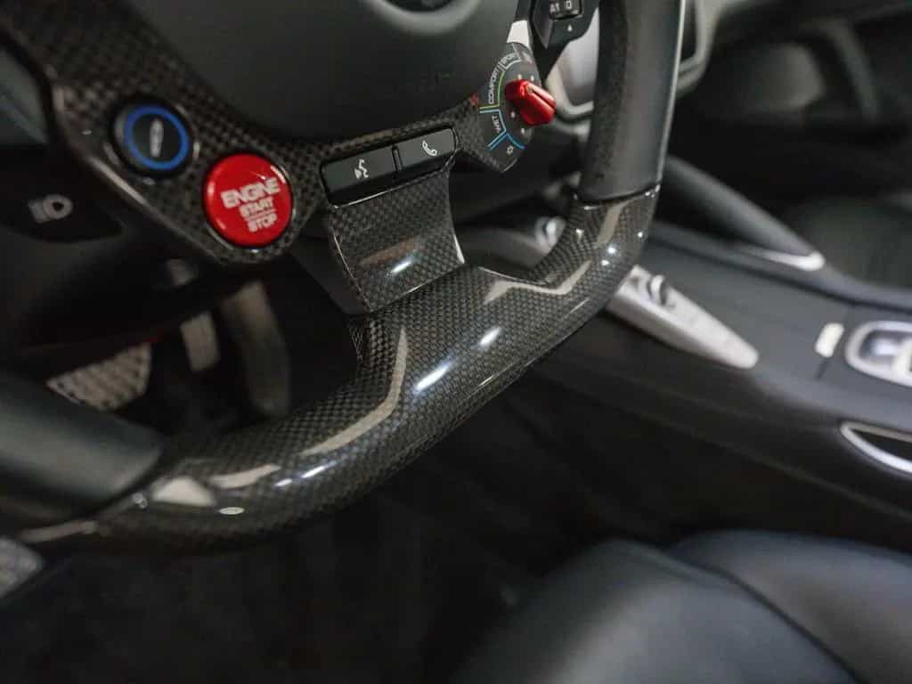 Ferrari GTC4Lusso 04/2019-photo-24