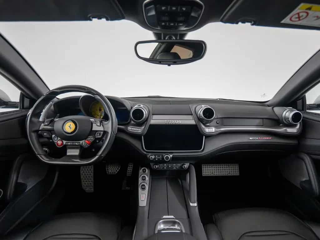 Ferrari GTC4Lusso 04/2019-photo-33