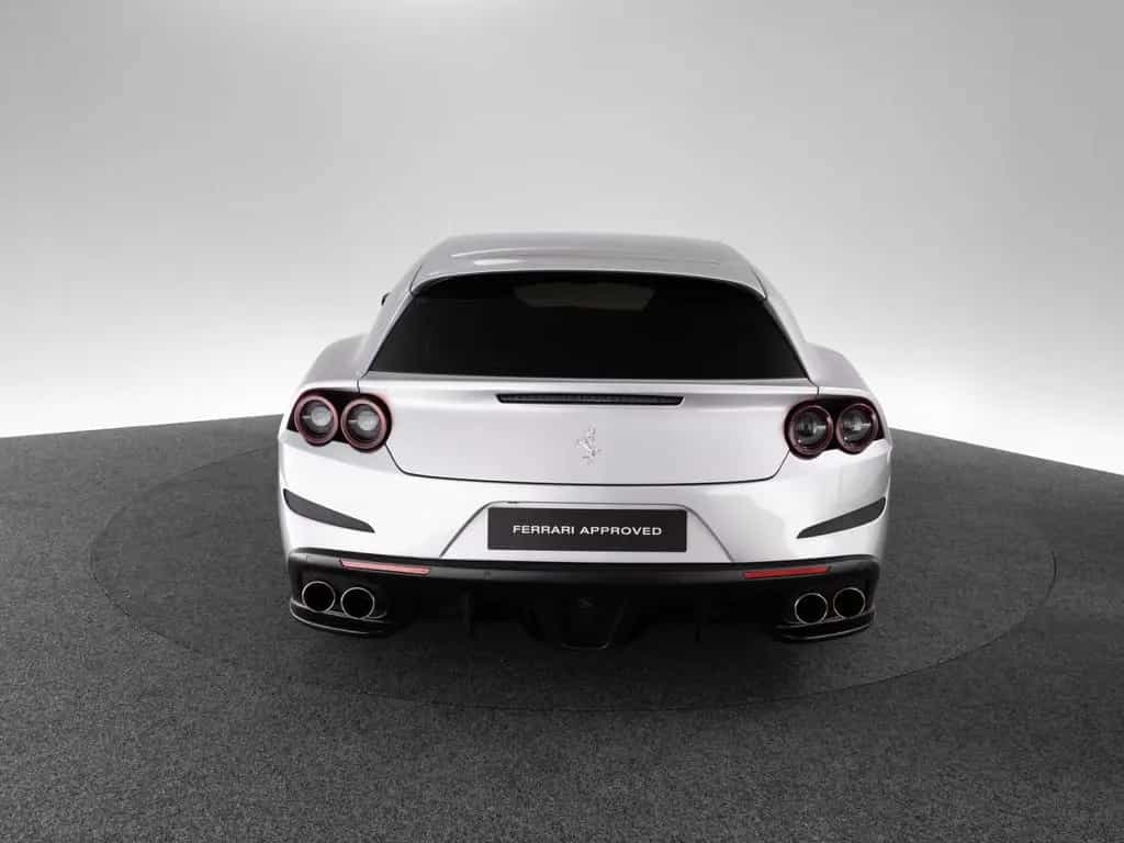Ferrari GTC4Lusso 04/2019-photo-38