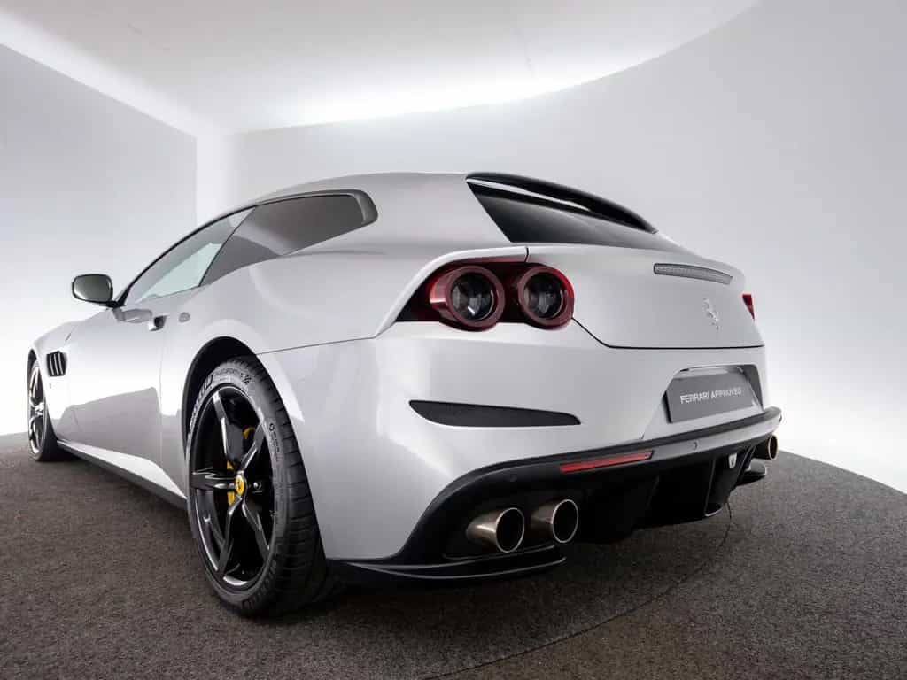 Ferrari GTC4Lusso 04/2019-photo-5