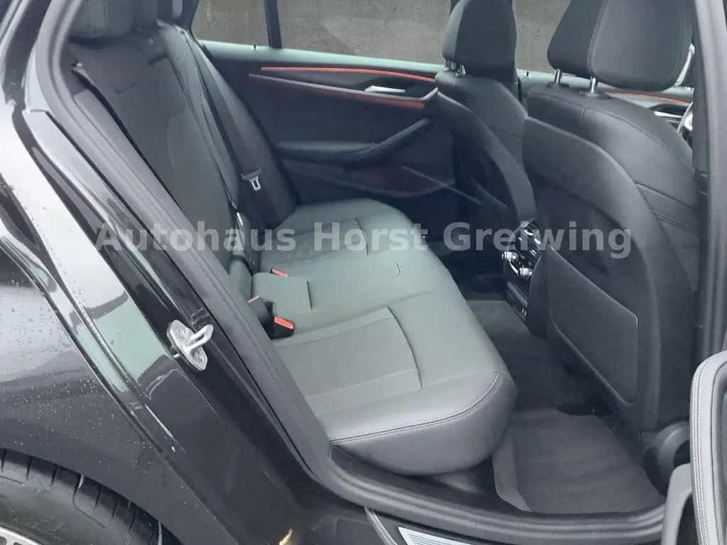BMW Touring 530 i M Sport ACC,HUD Laser Pano 02/2023-photo-10