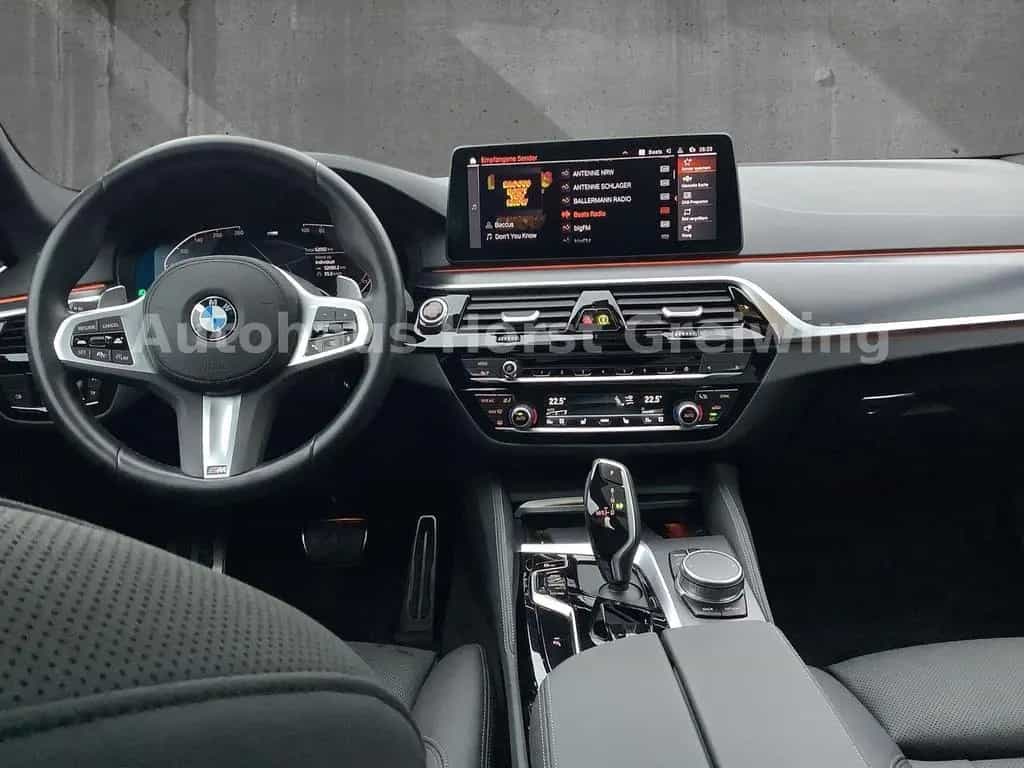 BMW Touring 530 i M Sport ACC,HUD Laser Pano 02/2023-photo-11
