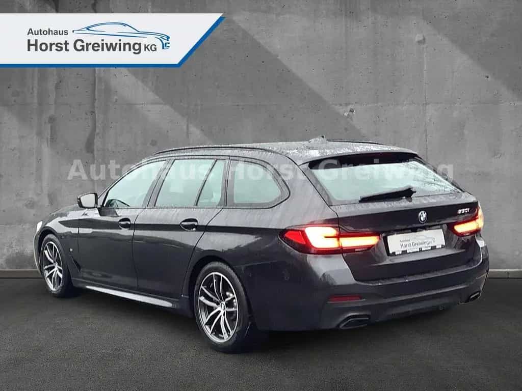 BMW Touring 530 i M Sport ACC,HUD Laser Pano 02/2023-photo-2
