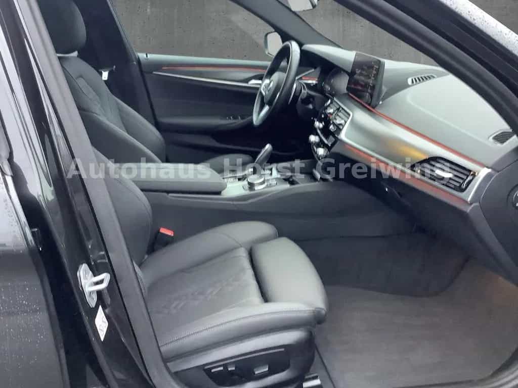 BMW Touring 530 i M Sport ACC,HUD Laser Pano 02/2023-photo-9