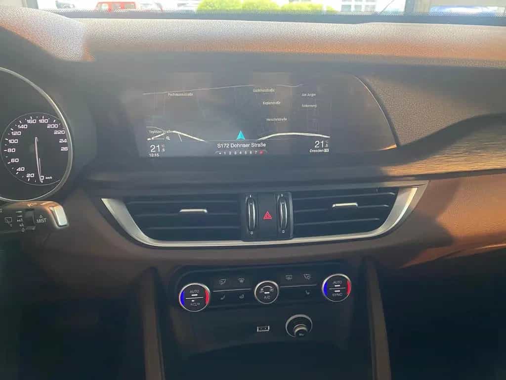 Alfa Romeo Stelvio Super 2.0l TB Q4 NAVI LEDER ACC 11/2019-photo-15