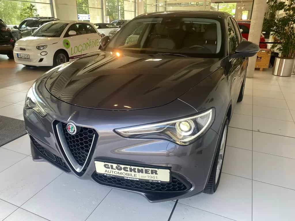 Alfa Romeo Stelvio Super 2.0l TB Q4 NAVI LEDER ACC 11/2019-photo-3