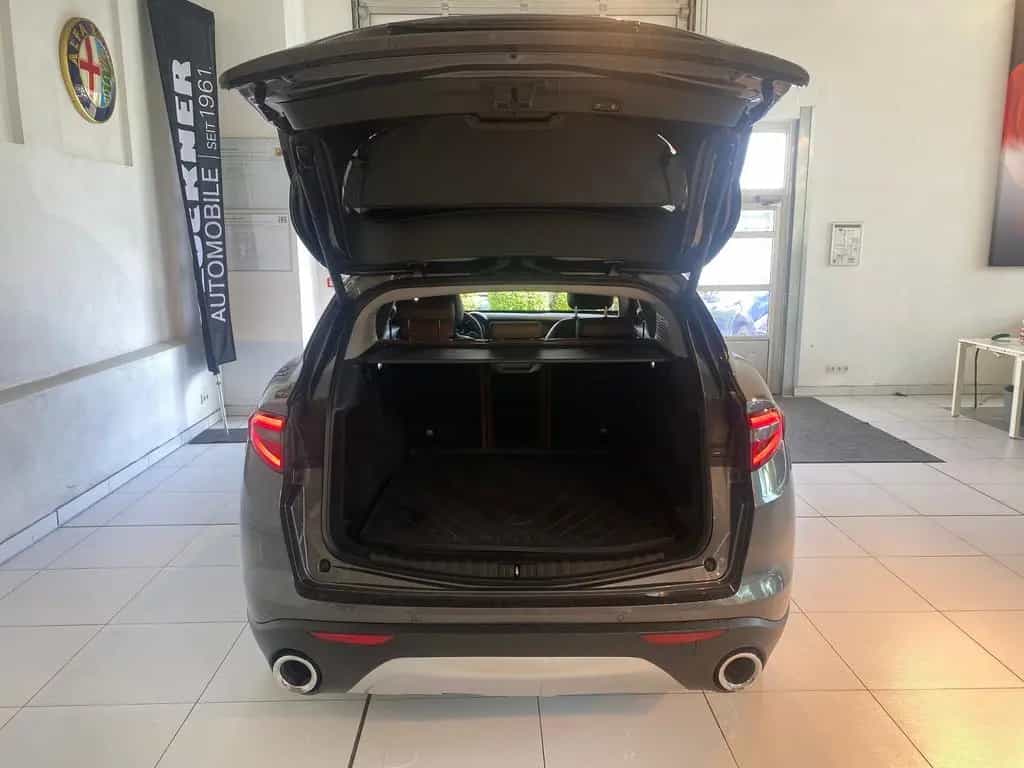 Alfa Romeo Stelvio Super 2.0l TB Q4 NAVI LEDER ACC 11/2019-photo-6