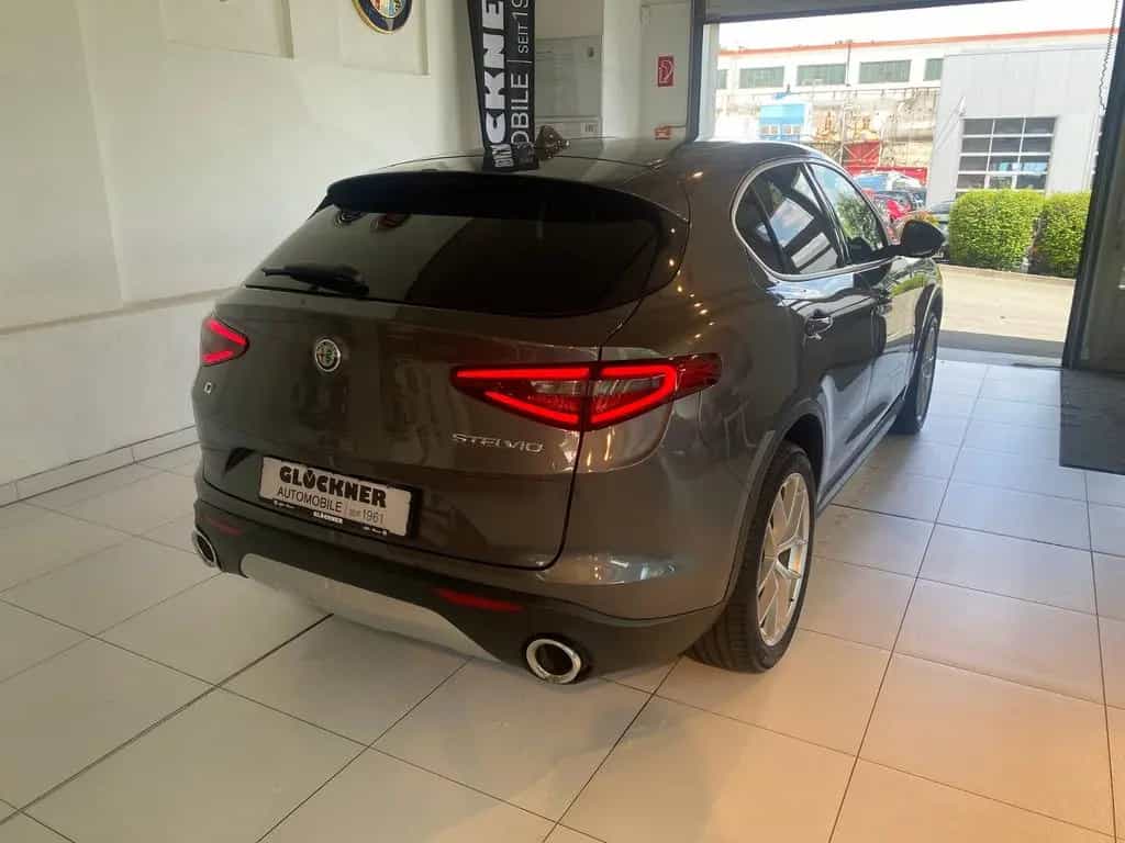 Alfa Romeo Stelvio Super 2.0l TB Q4 NAVI LEDER ACC 11/2019-photo-8