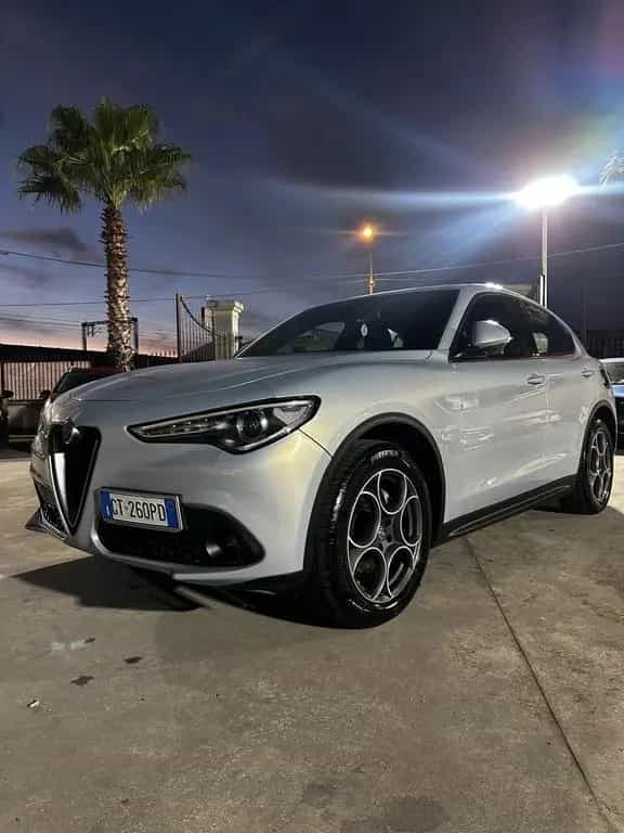 Alfa Romeo Stelvio 2.2 Turbodiesel 190 CV AT8 Q4 08/2022-photo-2