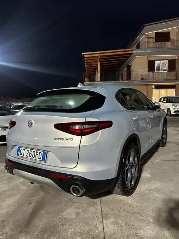 Alfa Romeo Stelvio 2.2 Turbodiesel 190 CV AT8 Q4 08/2022-photo-5