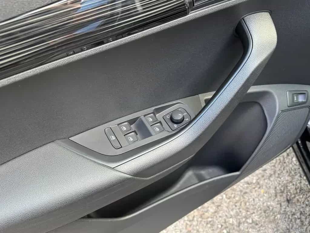 Skoda Karoq DSG Style 4x4 Digital/ACC/SideASS/TravelAS 03/2022-photo-10