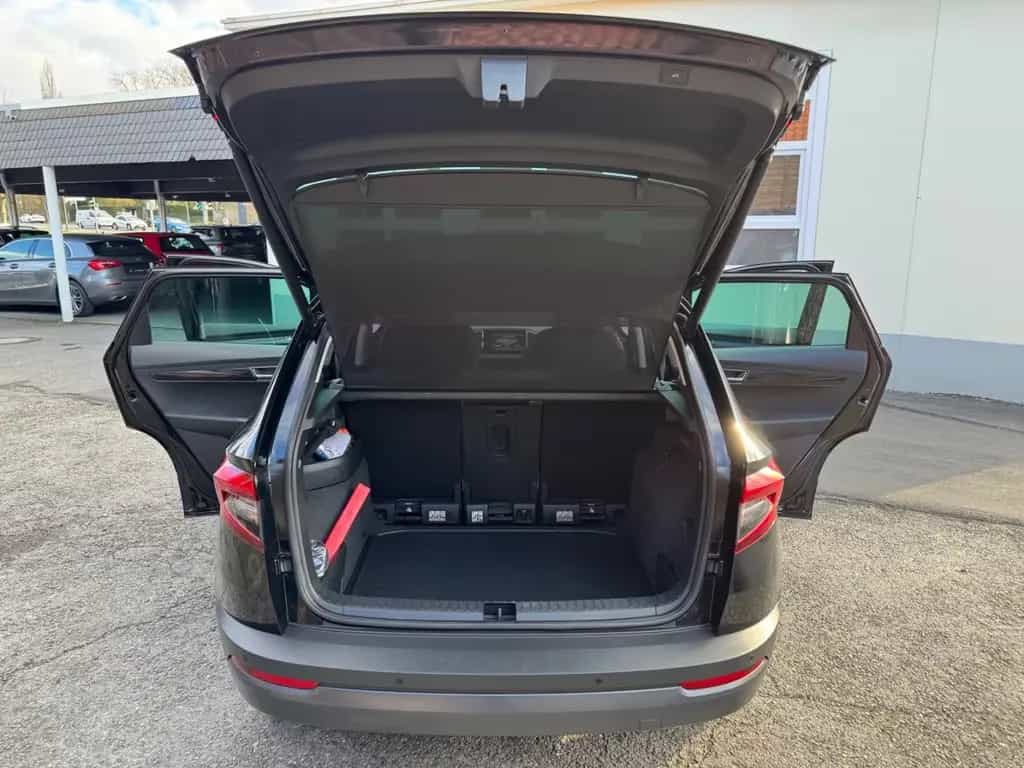 Skoda Karoq DSG Style 4x4 Digital/ACC/SideASS/TravelAS 03/2022-photo-17