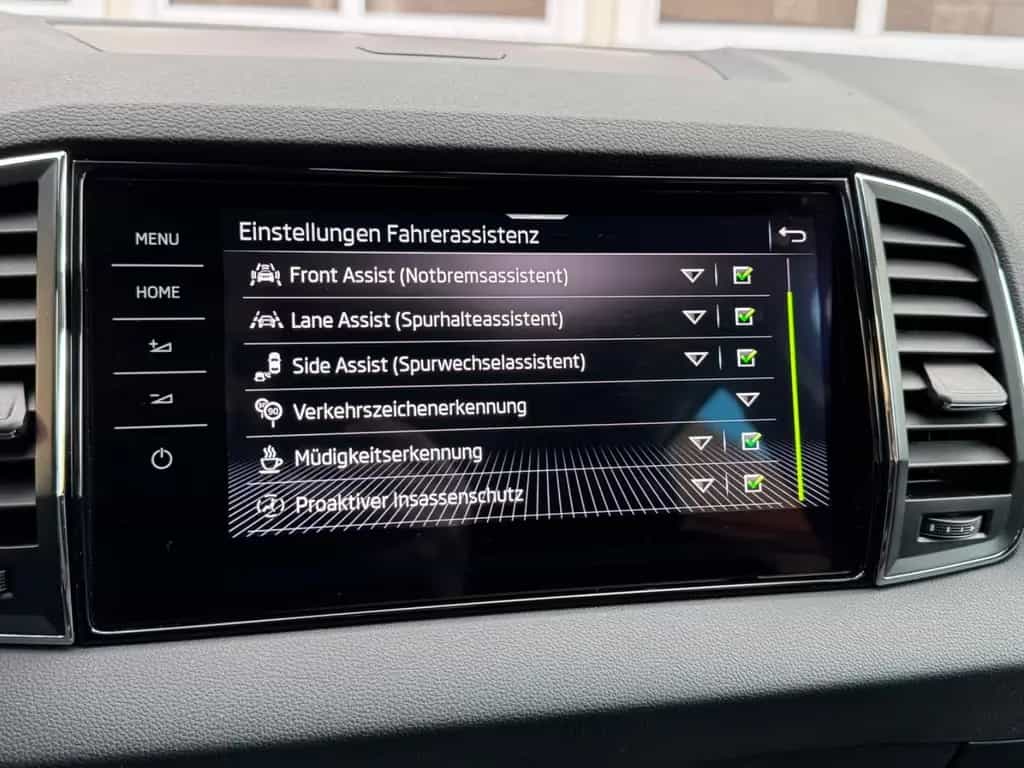 Skoda Karoq DSG Style 4x4 Digital/ACC/SideASS/TravelAS 03/2022-photo-37
