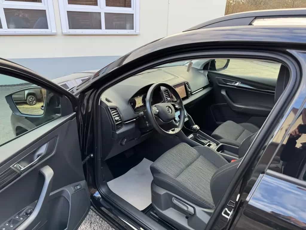 Skoda Karoq DSG Style 4x4 Digital/ACC/SideASS/TravelAS 03/2022-photo-8