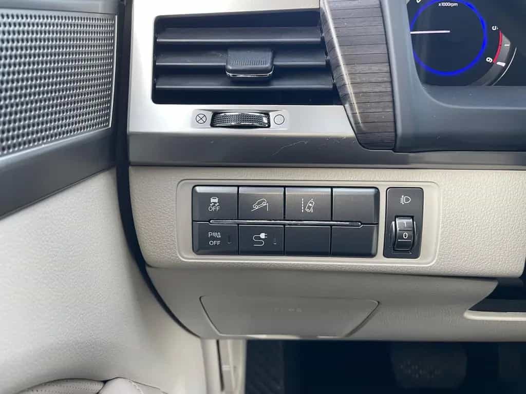 Ssangyong REXTON 2.2 Diesel e-XDi 220 Sapphire 4WD AT ... 08/2018-photo-4