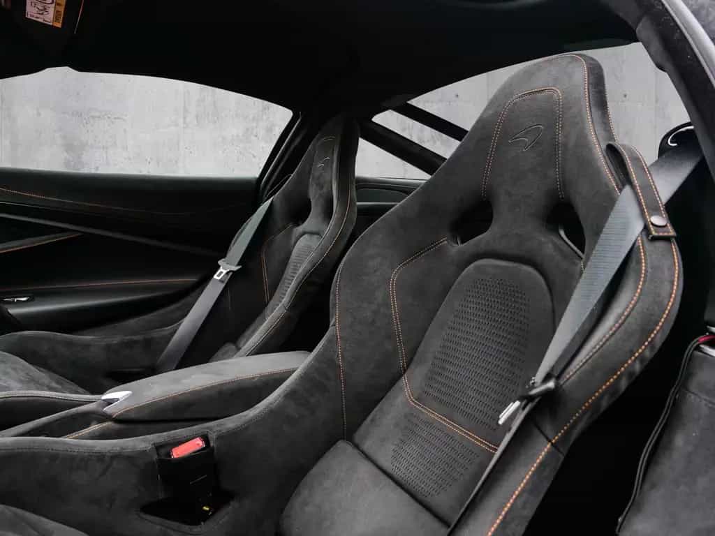 McLaren 750S Coupé Ventura Orange, Interior Carbon 06/2024-photo-11
