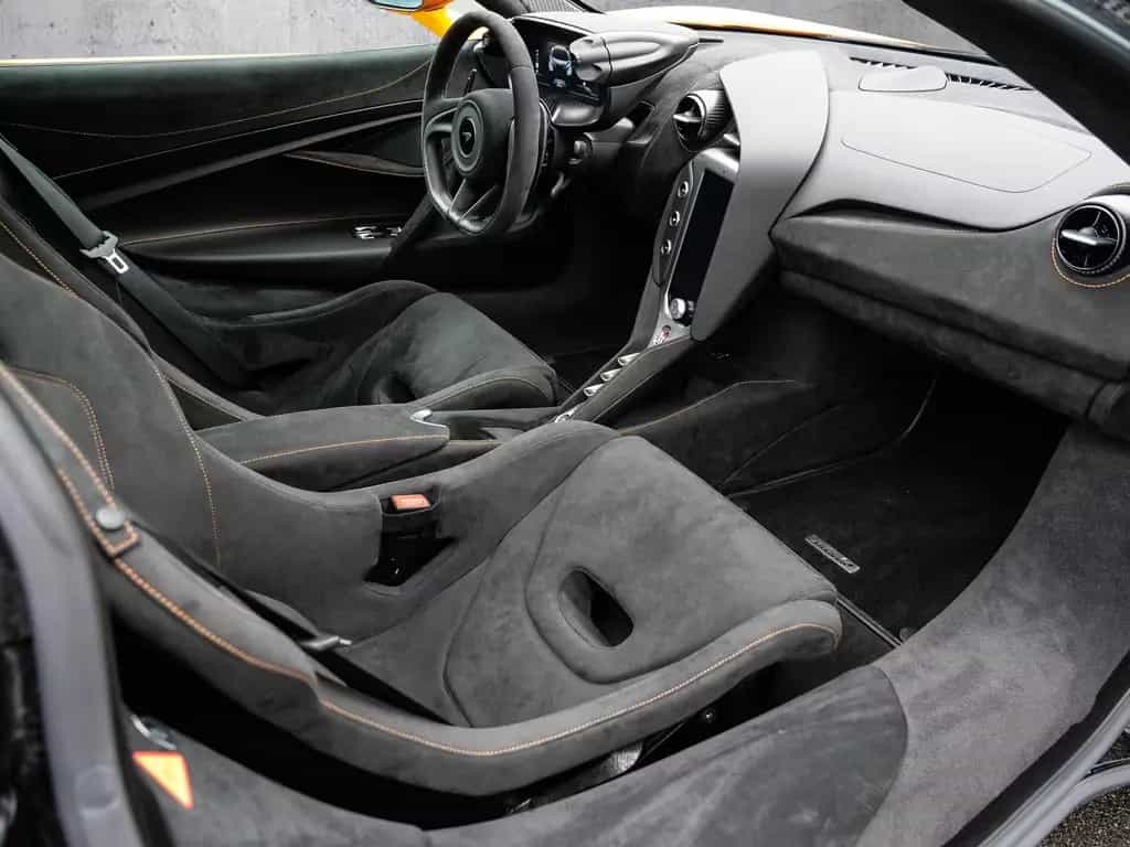 McLaren 750S Coupé Ventura Orange, Interior Carbon 06/2024-photo-12