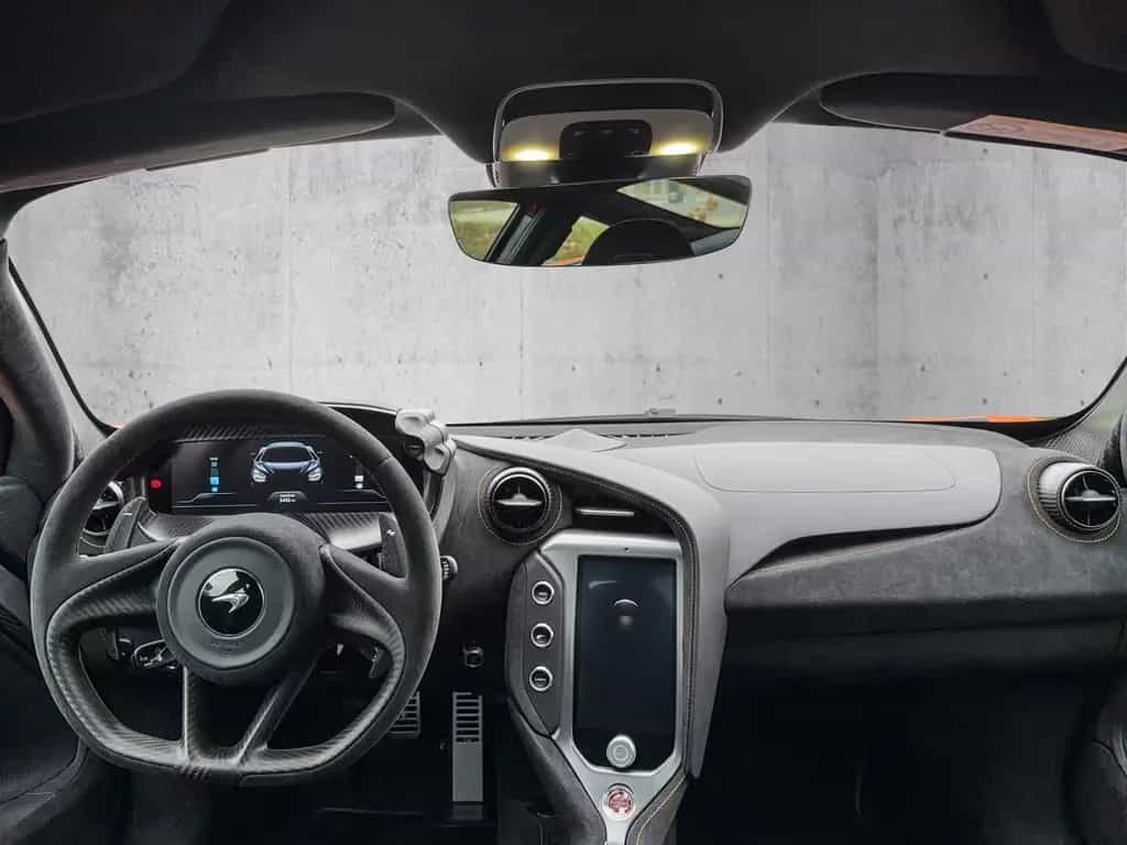 McLaren 750S Coupé Ventura Orange, Interior Carbon 06/2024-photo-6