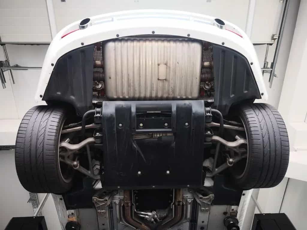 Aston Martin DB9 Morning Frost White (AML Special) V12 03/2012-photo-4