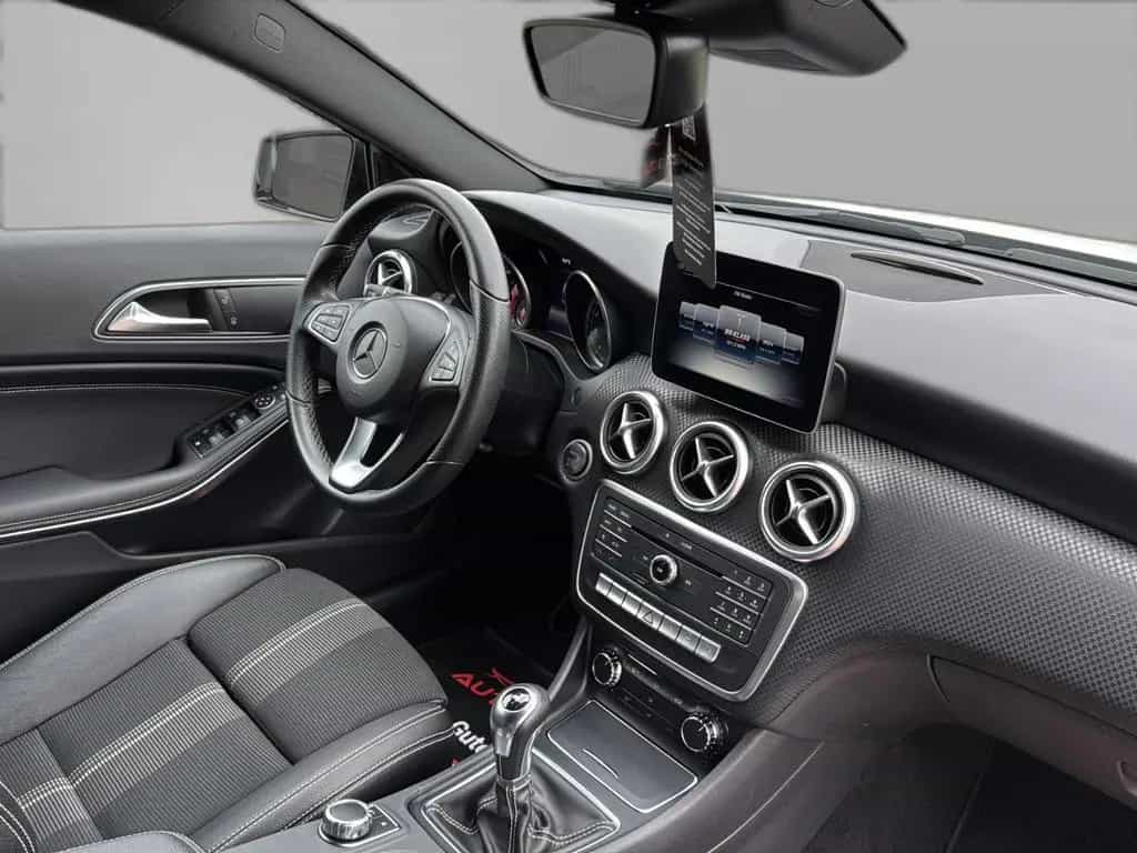 Mercedes-Benz A-Class 180 Peak Edition *18Zoll AMG-Navi-SHZ* 02/2018-photo-10
