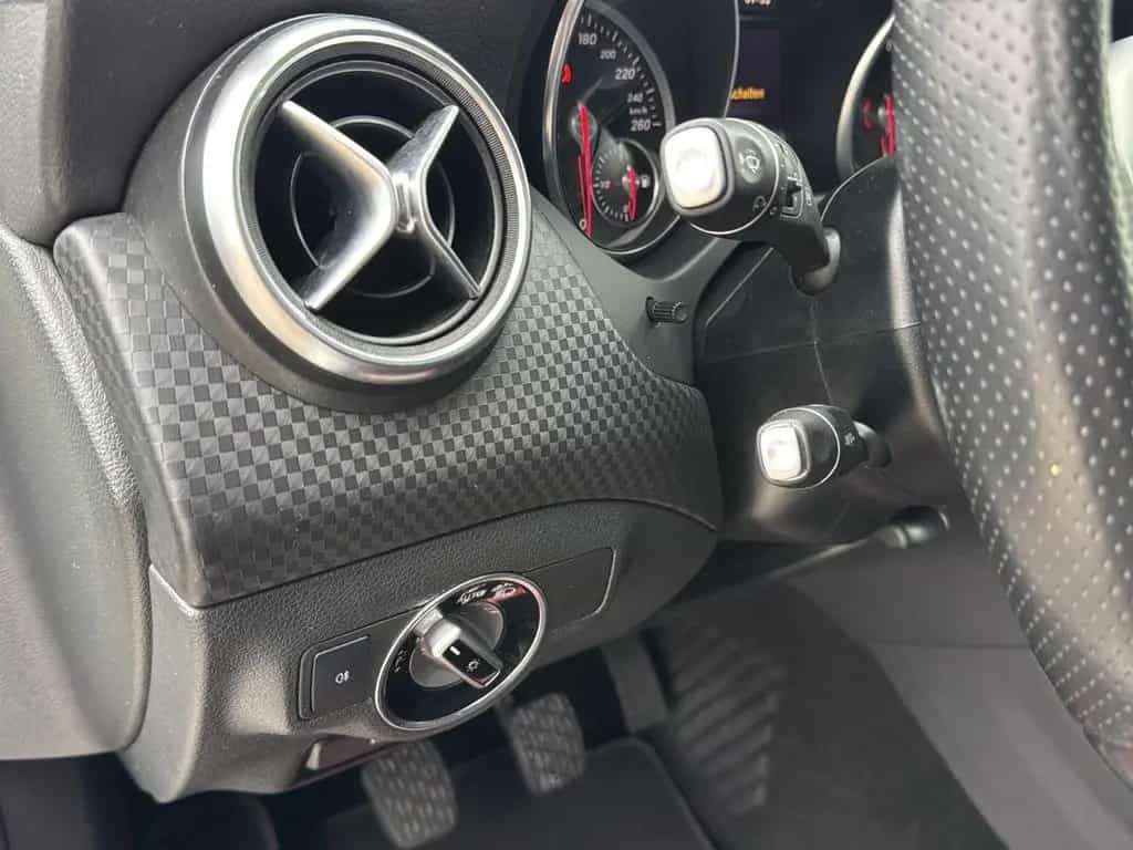 Mercedes-Benz A-Class 180 Peak Edition *18Zoll AMG-Navi-SHZ* 02/2018-photo-20