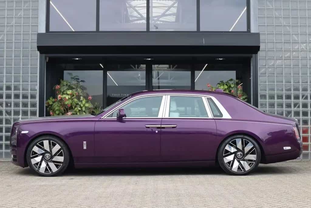 Rolls-Royce Phantom Series II "The Extrovert" | Starlight, B 05/2022-photo-2