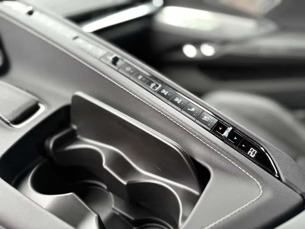 Corvette C8 TARGA AUT. *EWG/COC*UNFALLFREI*21.Z*1.H*LIFT* 12/2023-photo-21
