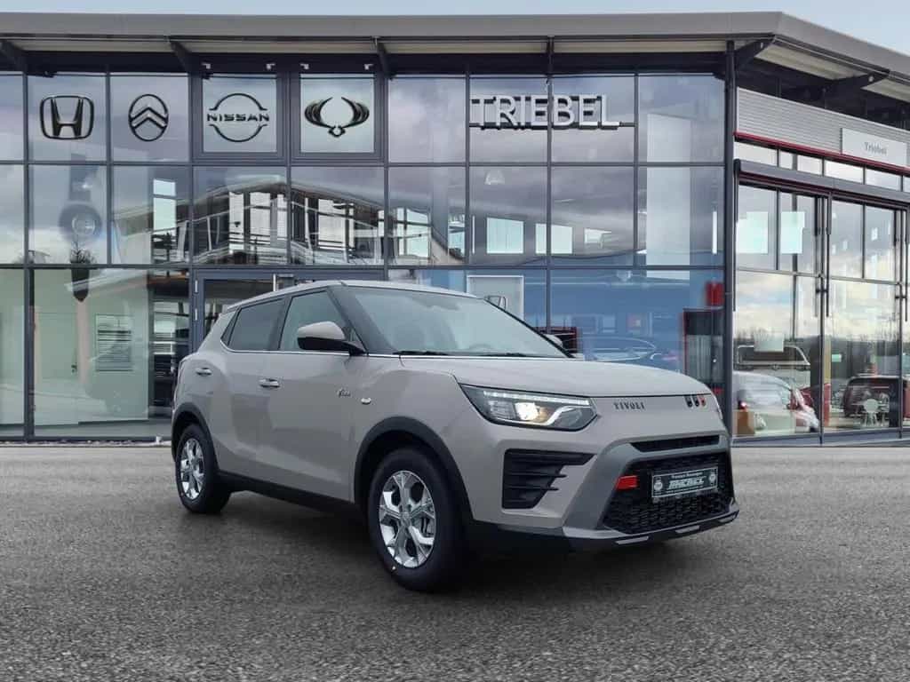 KGM Tivoli ESSENTIAL 1.5 °Navi°CarPlay°RFK°DAB°SHZ° null-photo-1