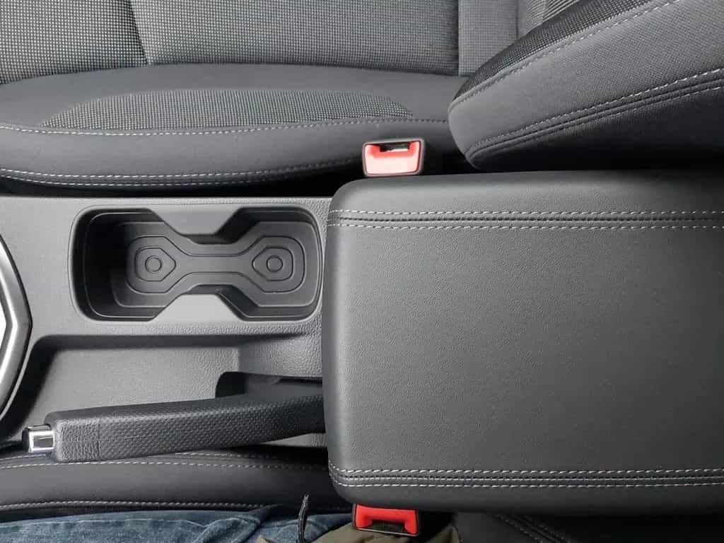 KGM Tivoli ESSENTIAL 1.5 °Navi°CarPlay°RFK°DAB°SHZ° null-photo-15
