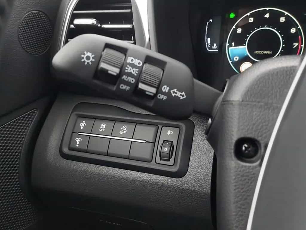 KGM Tivoli ESSENTIAL 1.5 °Navi°CarPlay°RFK°DAB°SHZ° null-photo-16