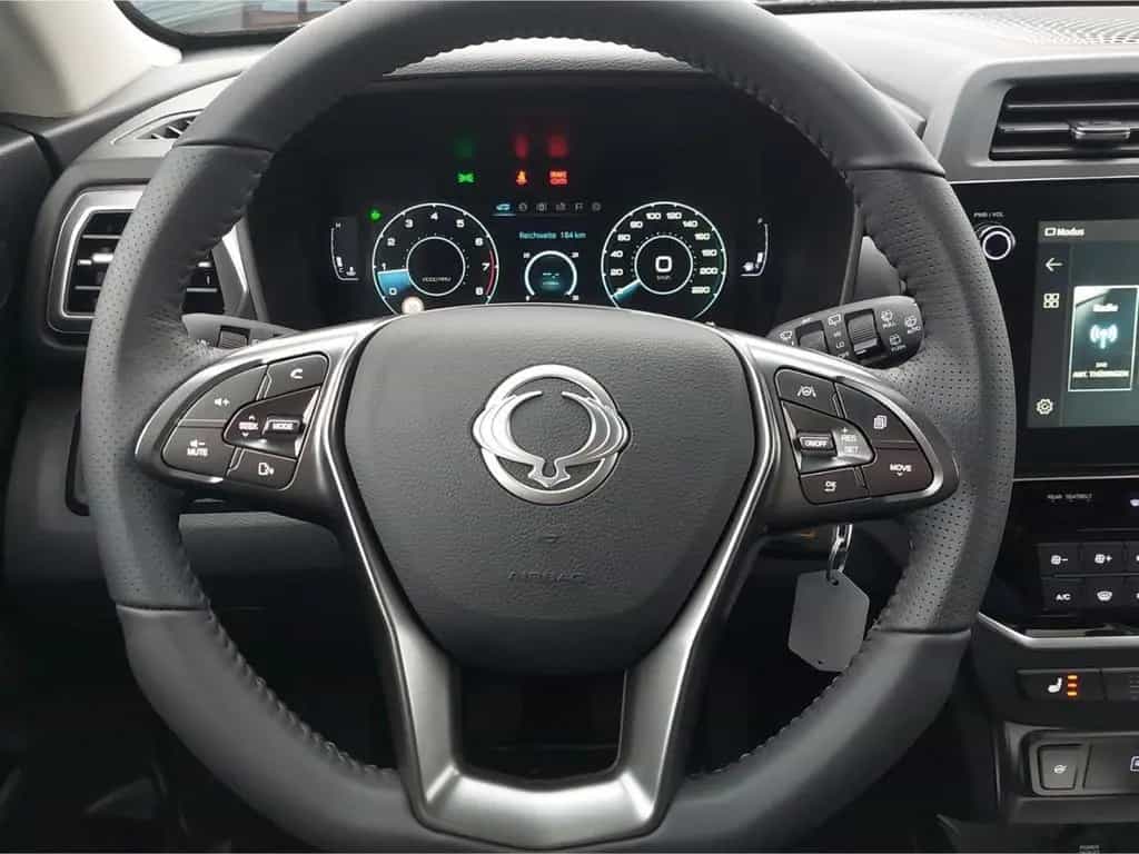 KGM Tivoli ESSENTIAL 1.5 °Navi°CarPlay°RFK°DAB°SHZ° null-photo-17